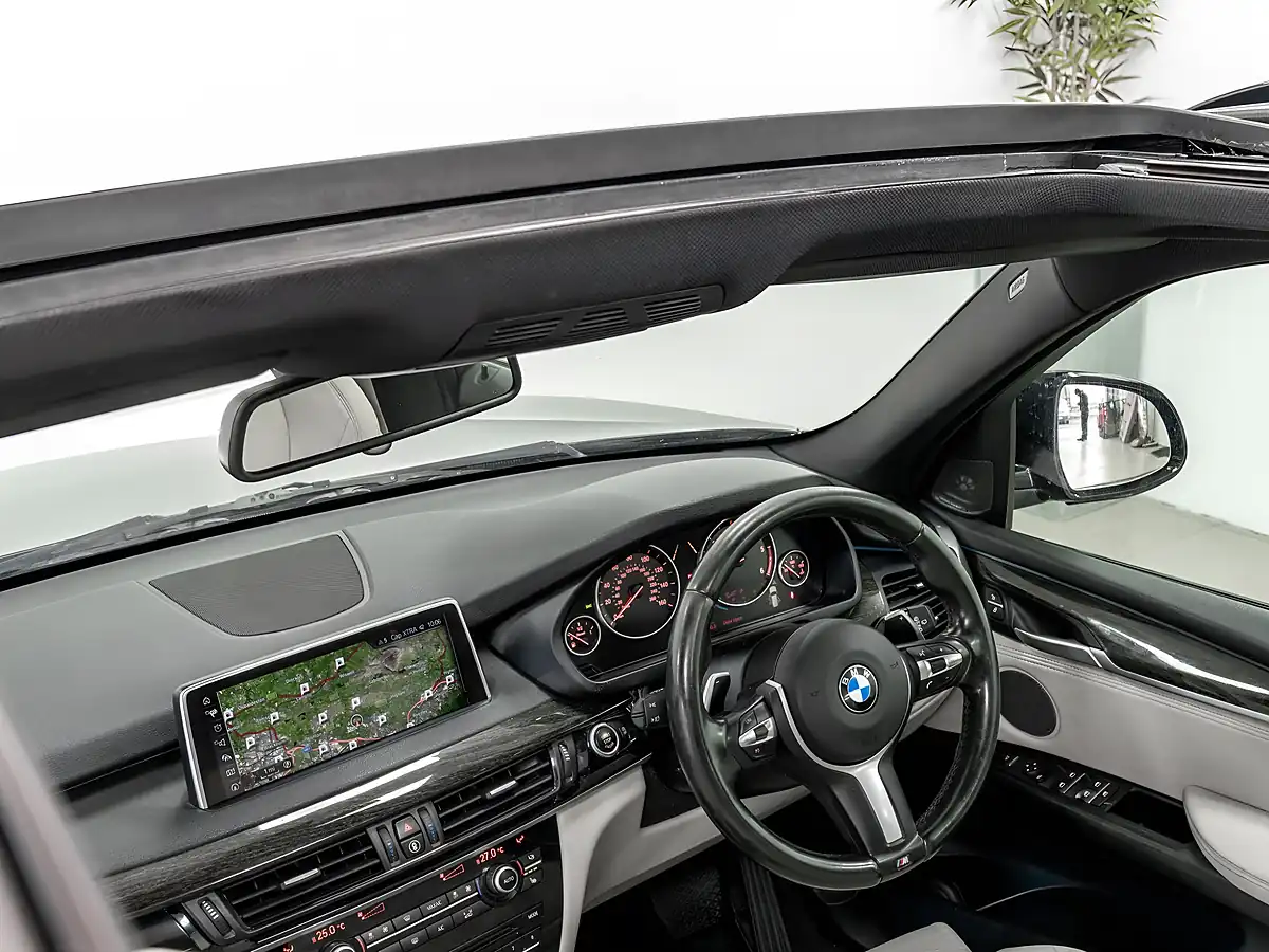 Used 2016 BMW X5 M Sport Black - Interior and Exterior details 15