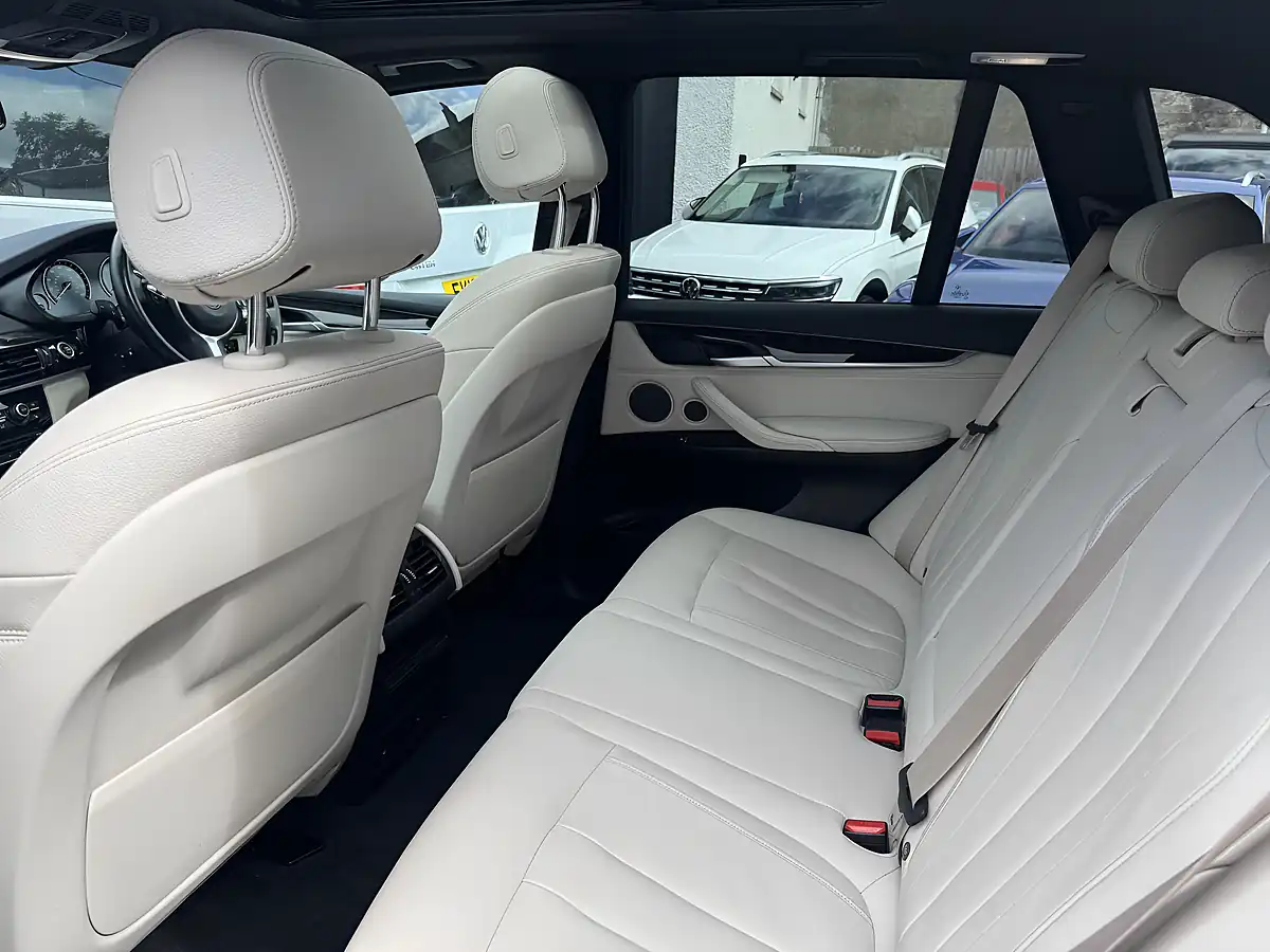 Used 2016 BMW X5 M Sport Black - Interior and Exterior details 10