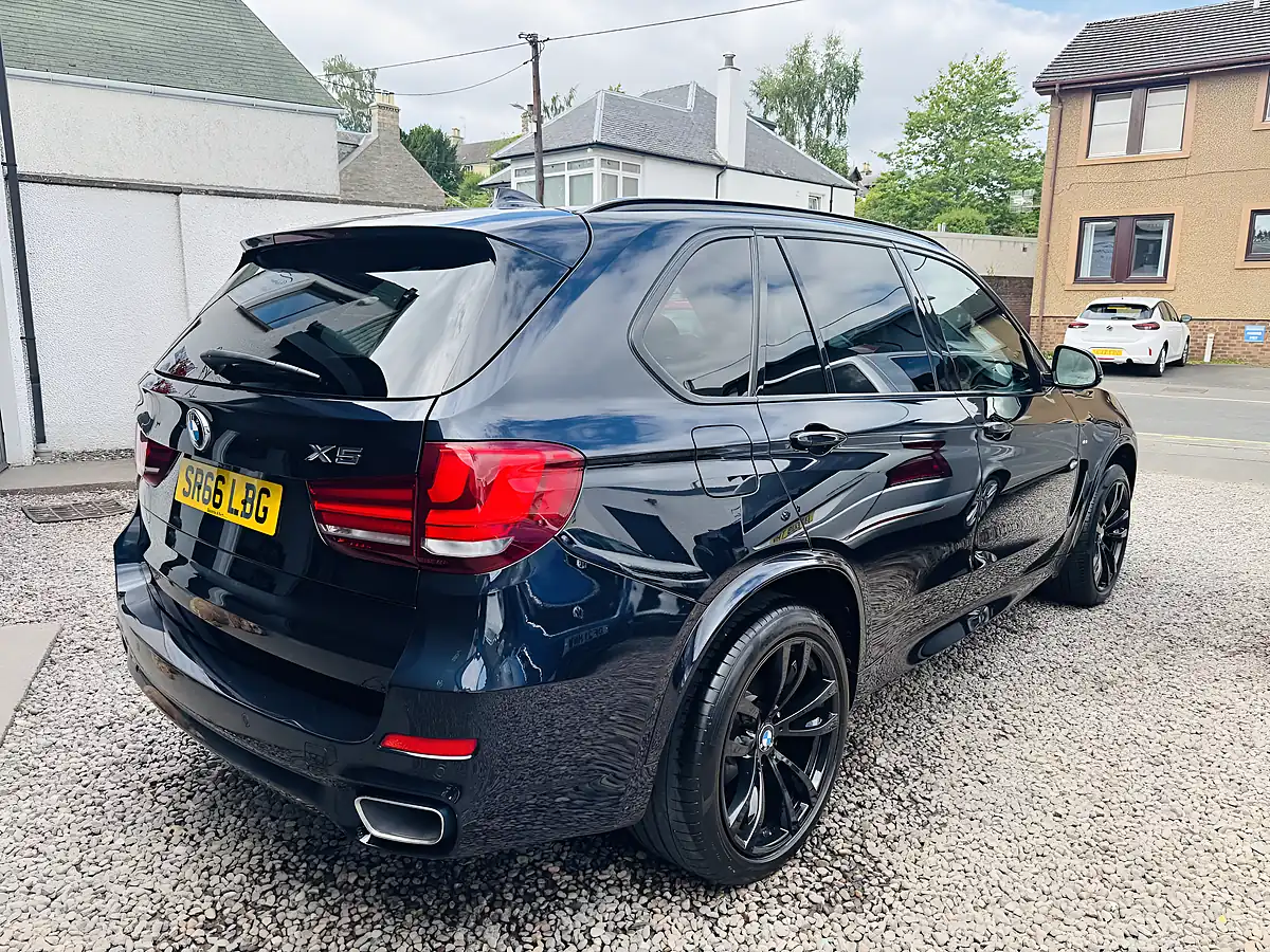 Used 2016 BMW X5 M Sport Black - Interior and Exterior details 3