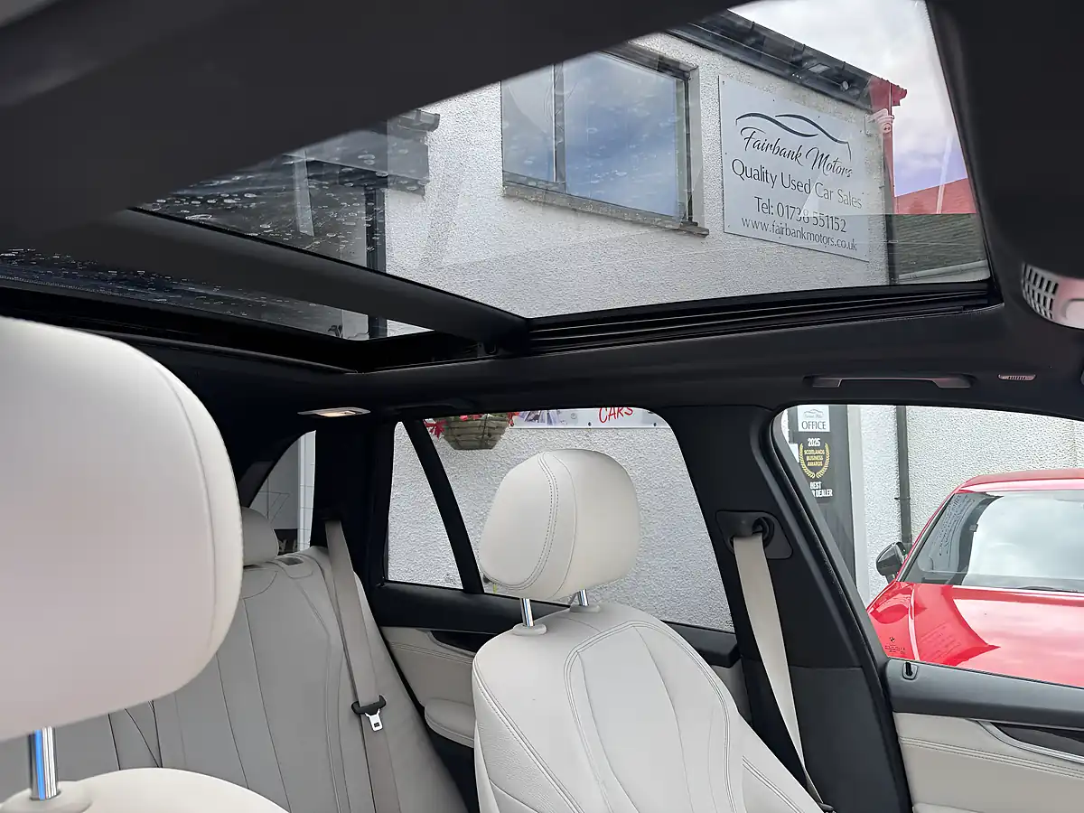 Used 2016 BMW X5 M Sport Black - Interior and Exterior details 8