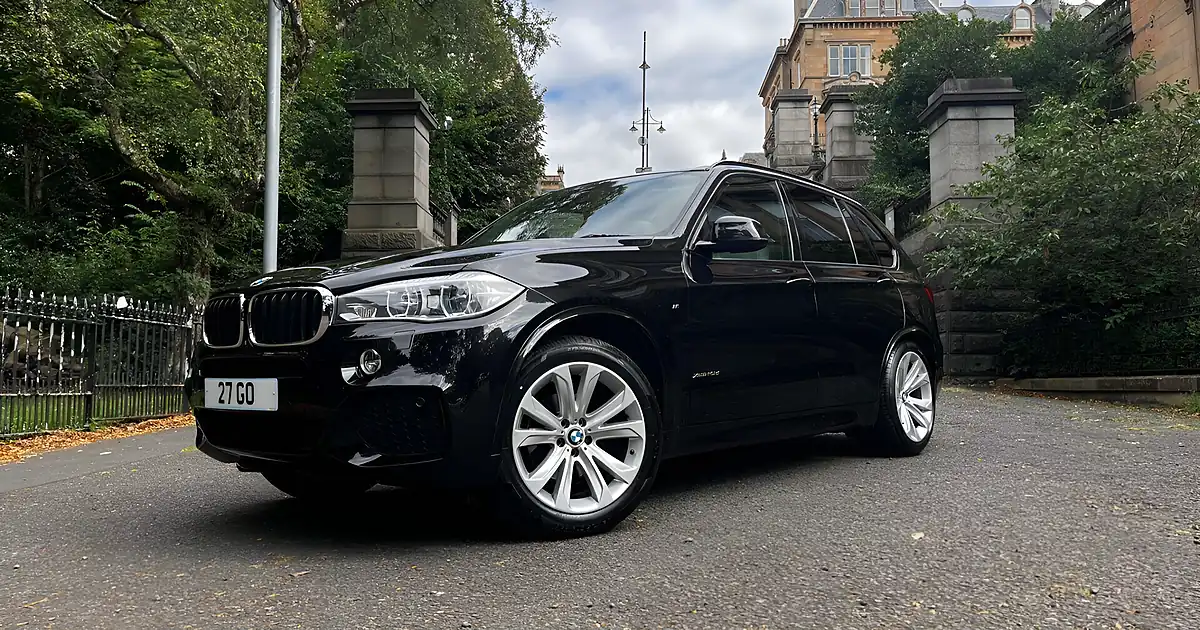 Used 2016 BMW X5 M Sport Black - Front View