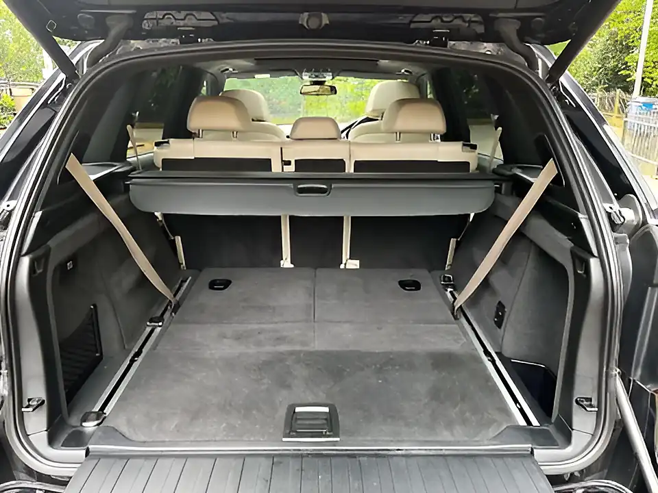 Used 2016 BMW X5 M Sport Black - Interior and Exterior details 10