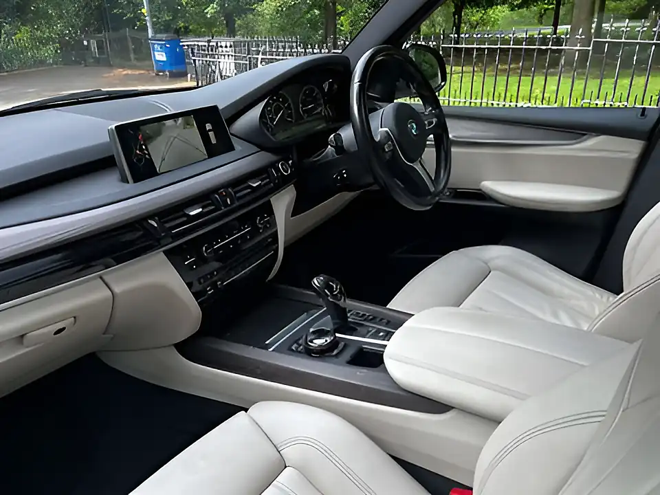 Used 2016 BMW X5 M Sport Black - Interior and Exterior details 19