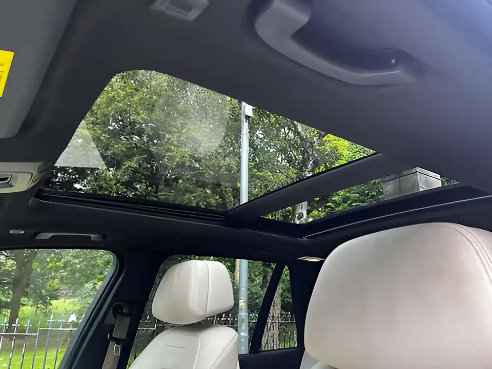 Used 2016 BMW X5 M Sport Black - Interior and Exterior details 9