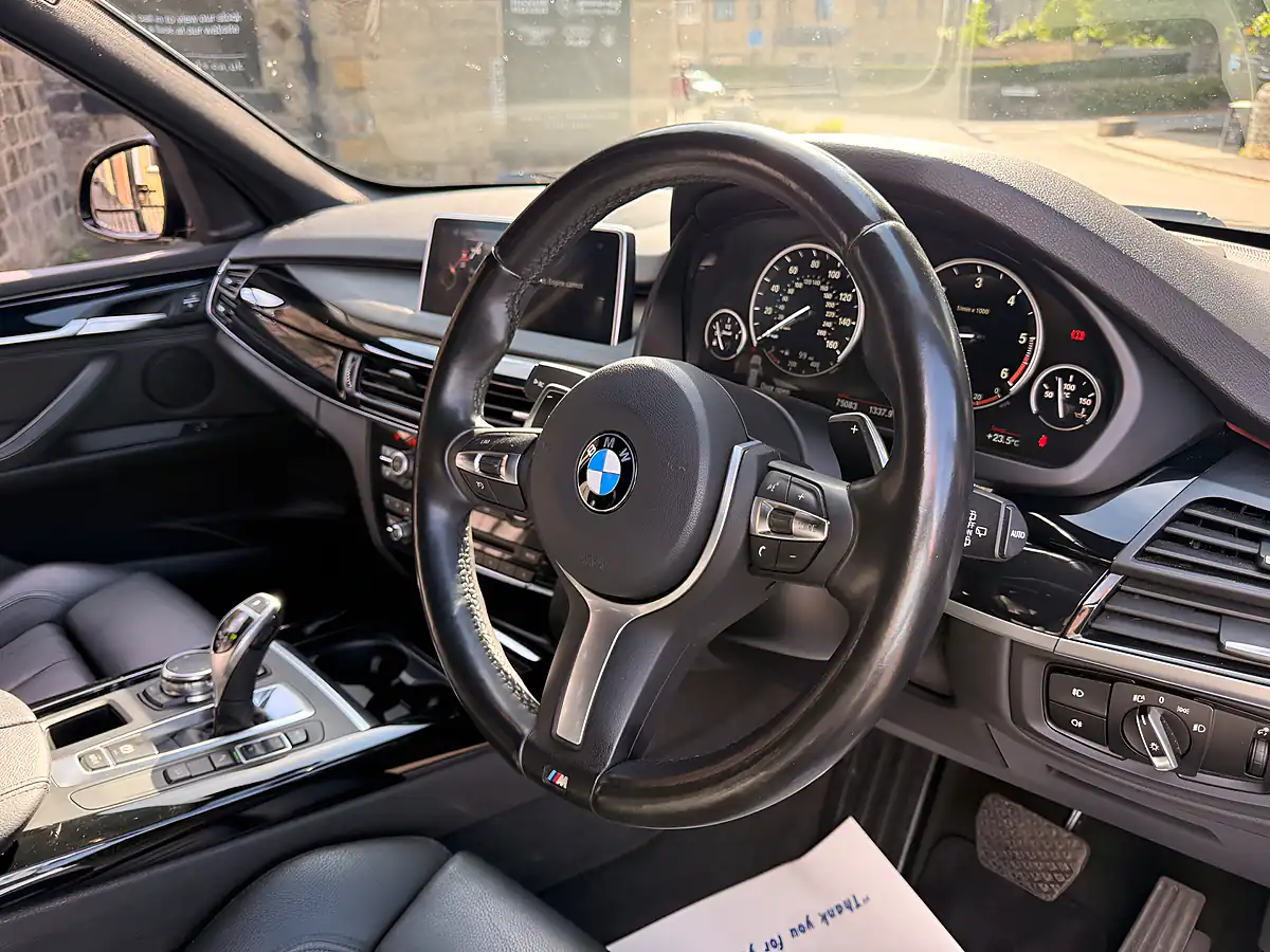 Used 2016 BMW X5 M Sport Black Sapphire - Interior and Exterior details 14