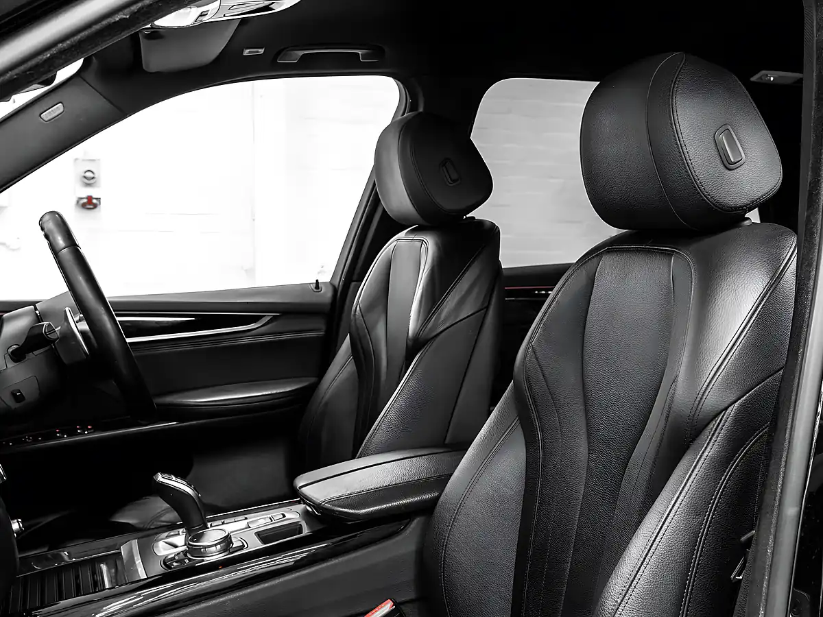 Used 2016 BMW X5 M Sport Black Sapphire - Interior and Exterior details 14