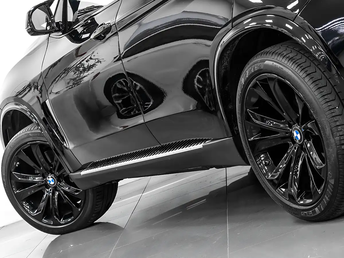 Used 2016 BMW X5 M Sport Black Sapphire - Interior and Exterior details 10