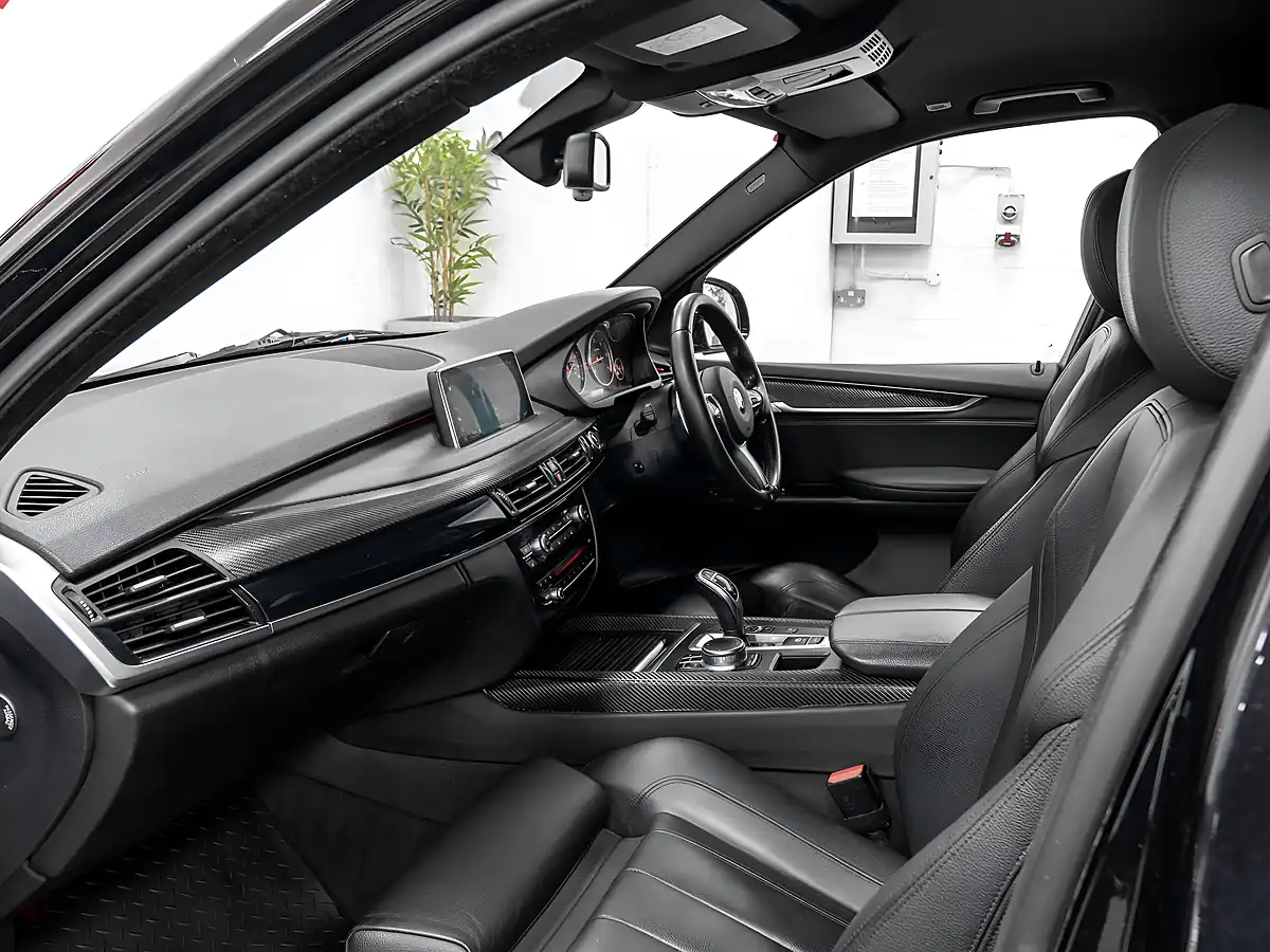 Used 2016 BMW X5 M Sport Black Sapphire - Interior and Exterior details 13