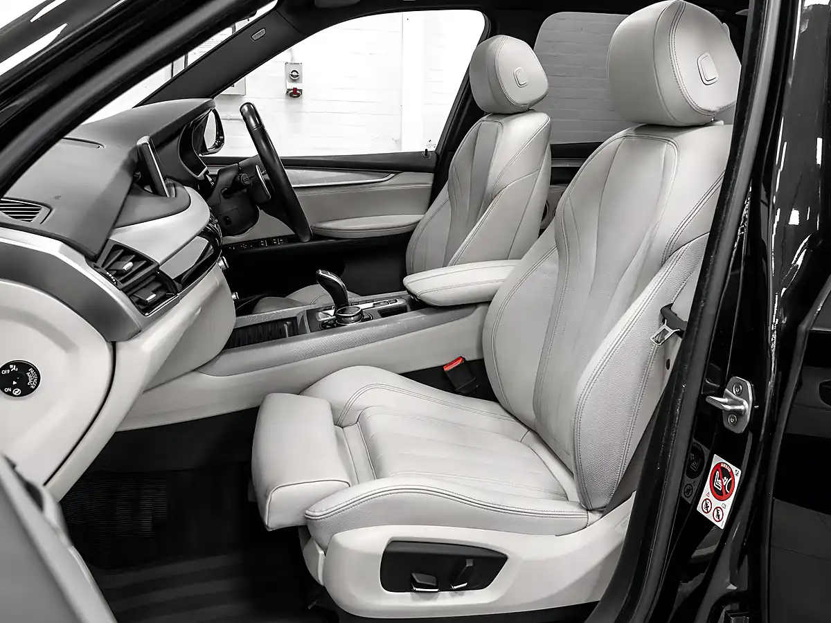 Used 2016 BMW X5 M Sport Black Sapphire - Interior and Exterior details 14