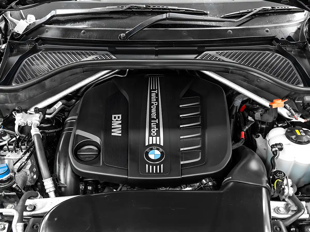 Used 2016 BMW X5 M Sport Black Sapphire - Interior and Exterior details 16
