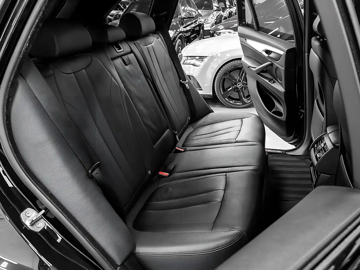 Used 2016 BMW X5 M Sport Black Sapphire - Interior and Exterior details 14