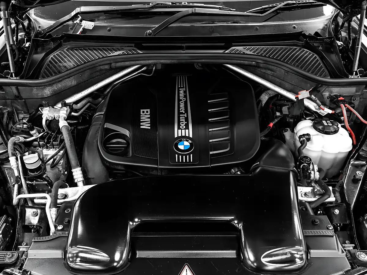 Used 2016 BMW X5 M Sport Black Sapphire - Interior and Exterior details 15