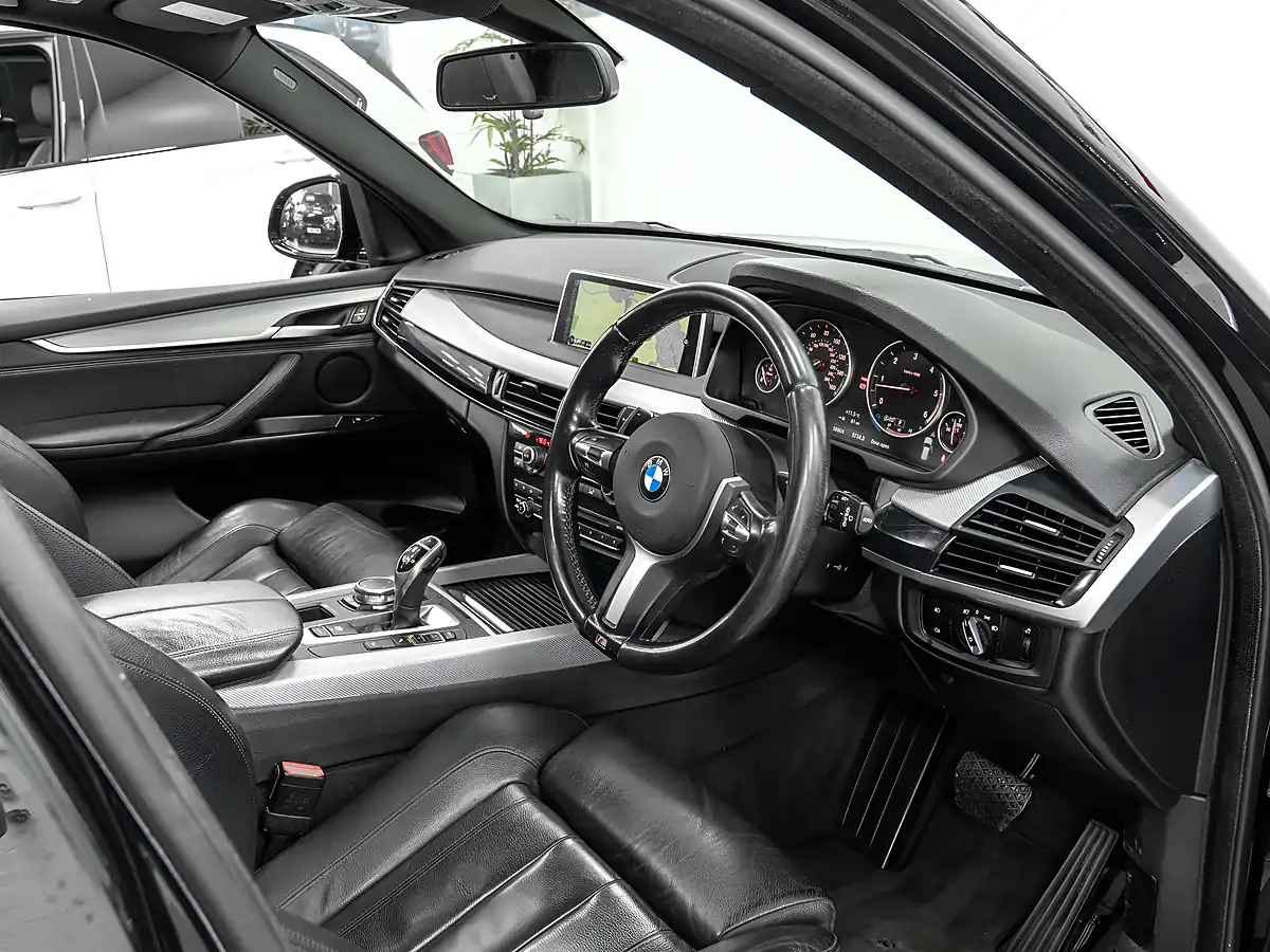 Used 2016 BMW X5 M Sport Black Sapphire - Interior and Exterior details 13