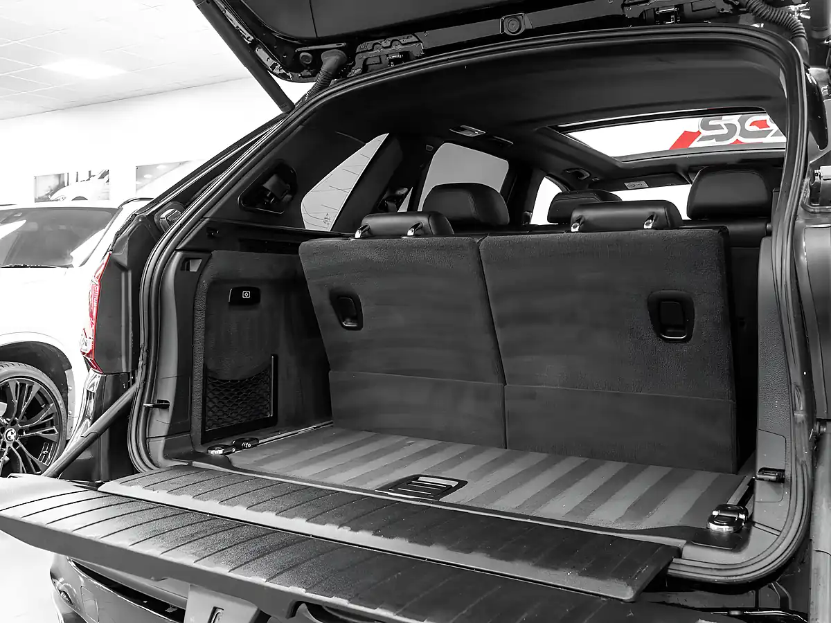 Used 2016 BMW X5 M Sport Black Sapphire - Interior and Exterior details 16