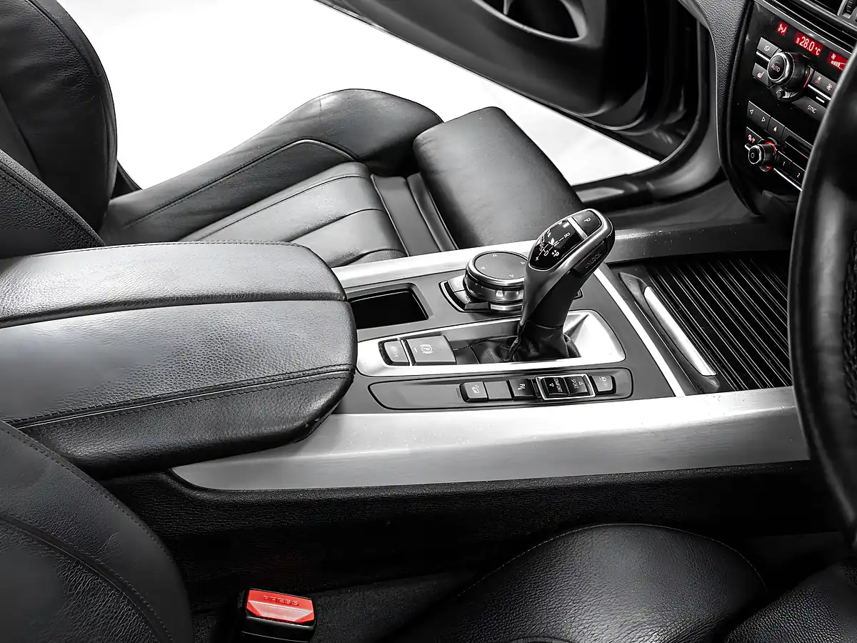Used 2016 BMW X5 M Sport Carbon Black - Interior and Exterior details 17