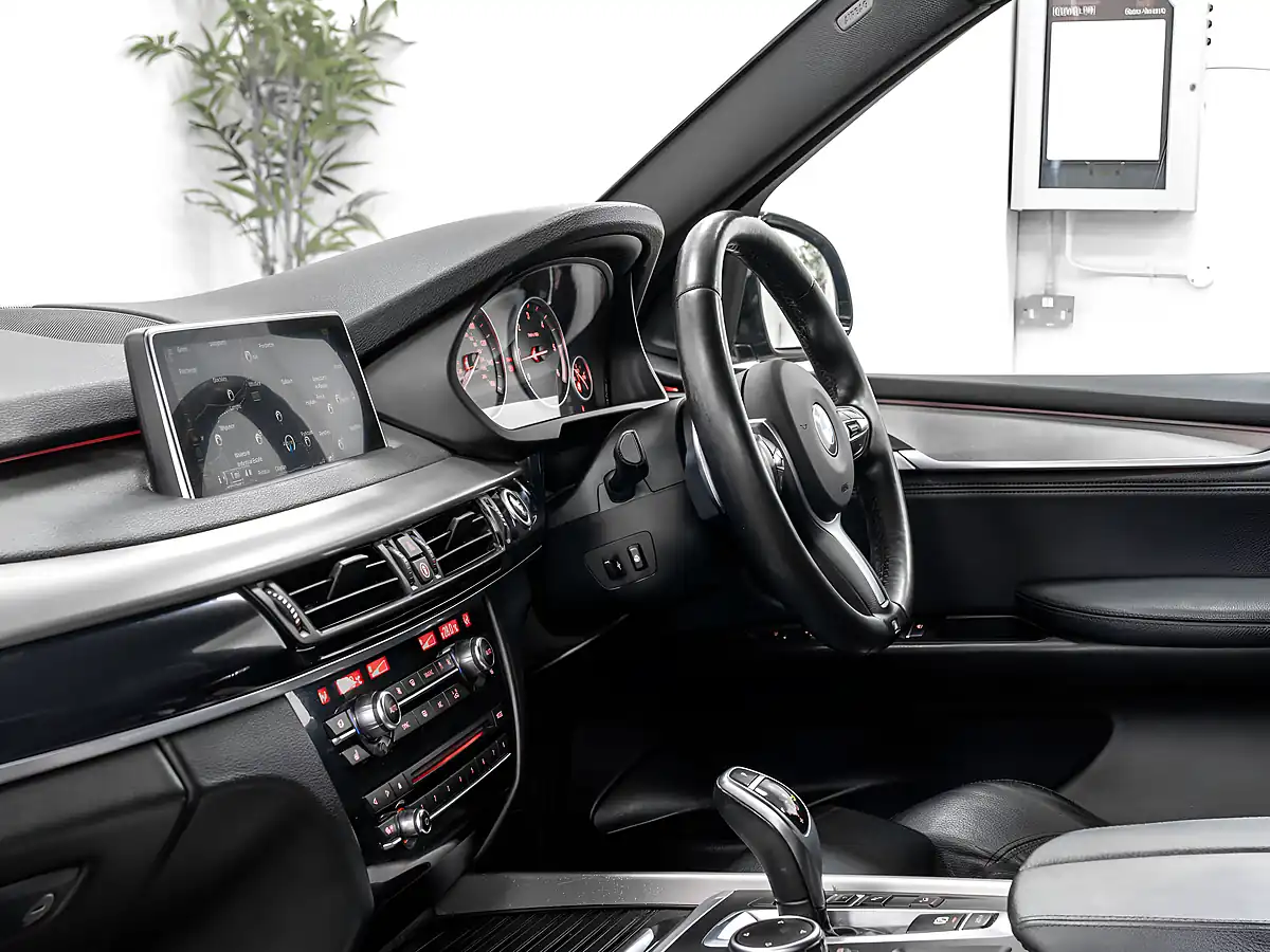 Used 2016 BMW X5 M Sport Carbon Black - Interior and Exterior details 18