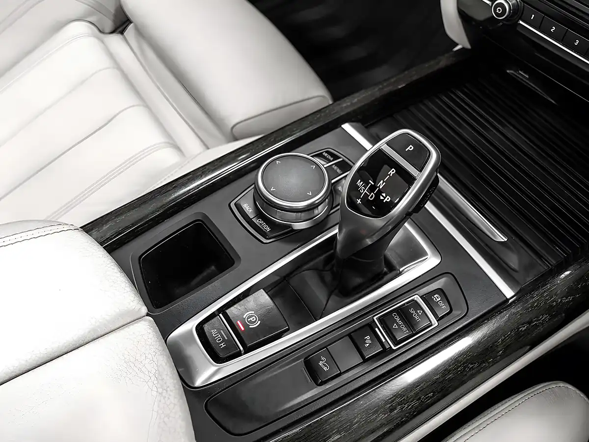 Used 2016 BMW X5 M Sport Carbon Black - Interior and Exterior details 17