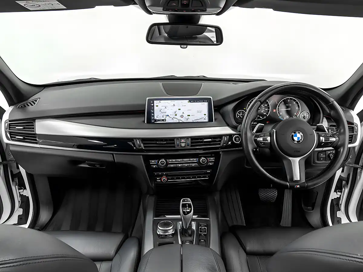 Used 2016 BMW X5 M Sport Mineral White - Interior and Exterior details 12