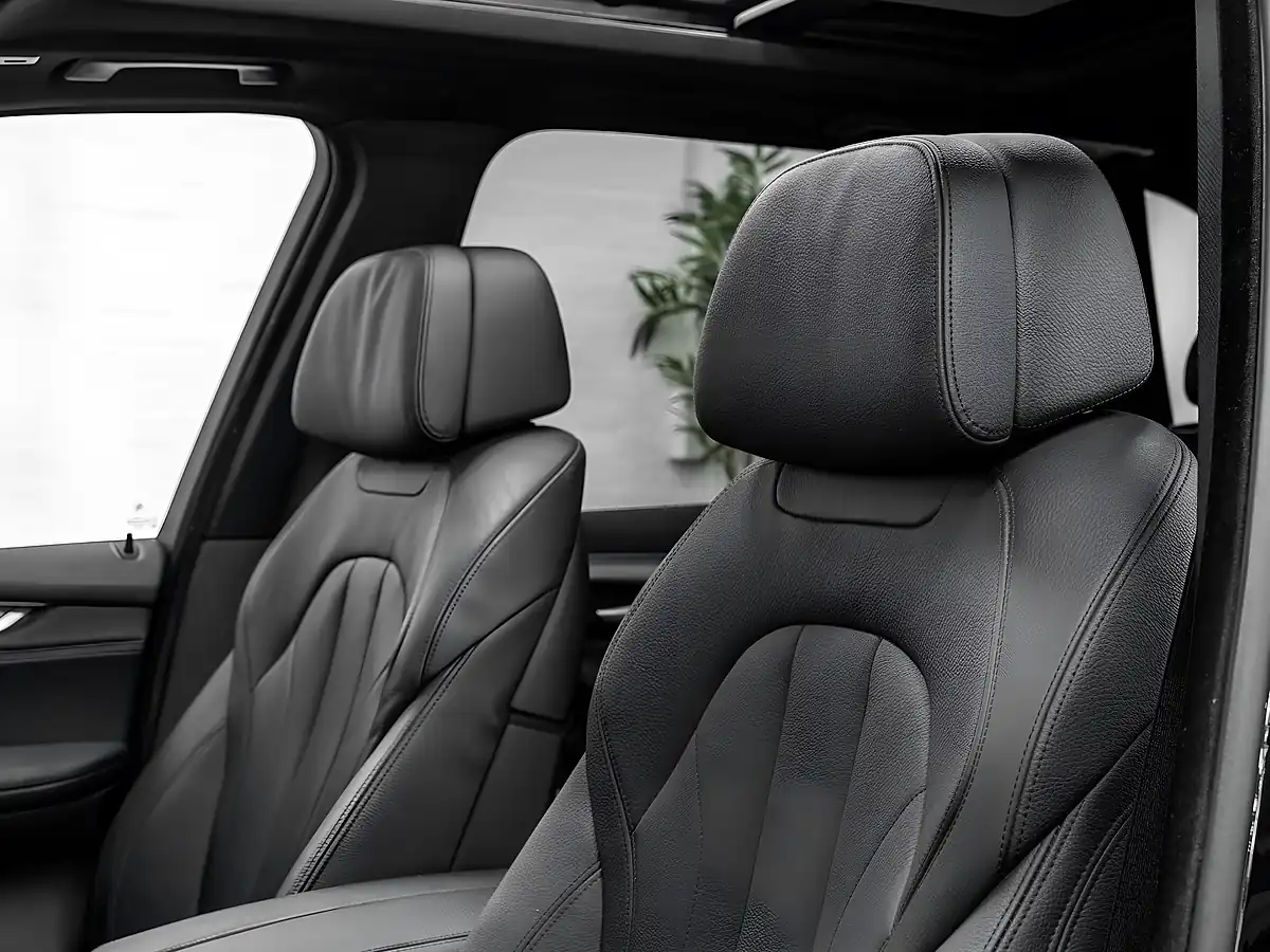 Used 2016 BMW X5 M Sport Sapphire Black - Interior and Exterior details 14
