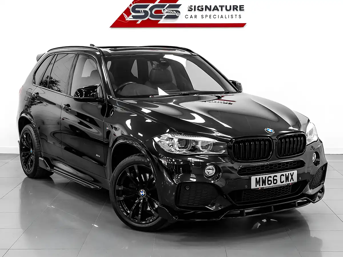 Used 2016 BMW X5 M Sport Sapphire Black - Interior and Exterior details 6