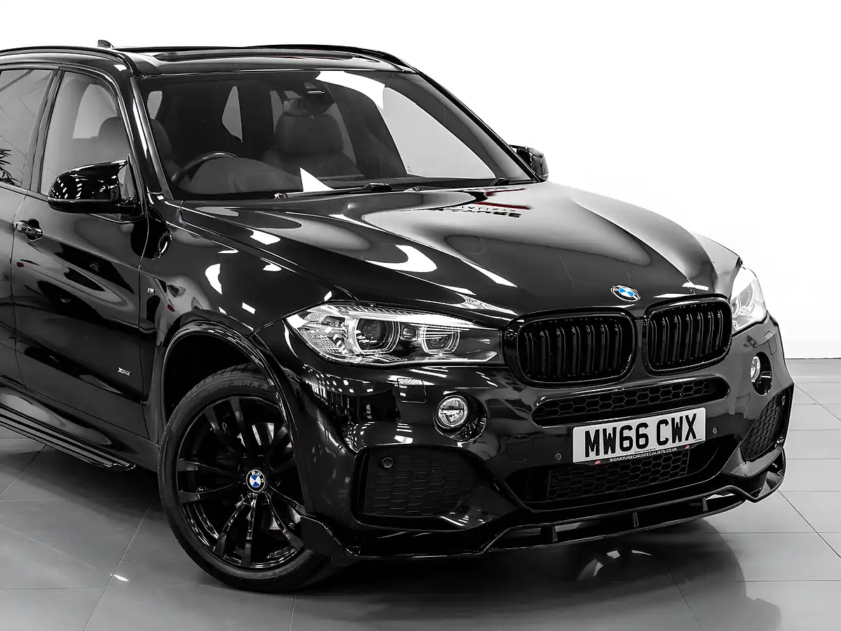 Used 2016 BMW X5 M Sport Sapphire Black - Interior and Exterior details 8