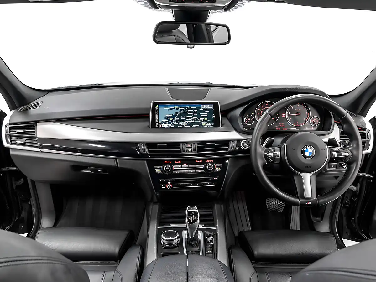 Used 2016 BMW X5 M Sport Sapphire Black - Interior and Exterior details 12