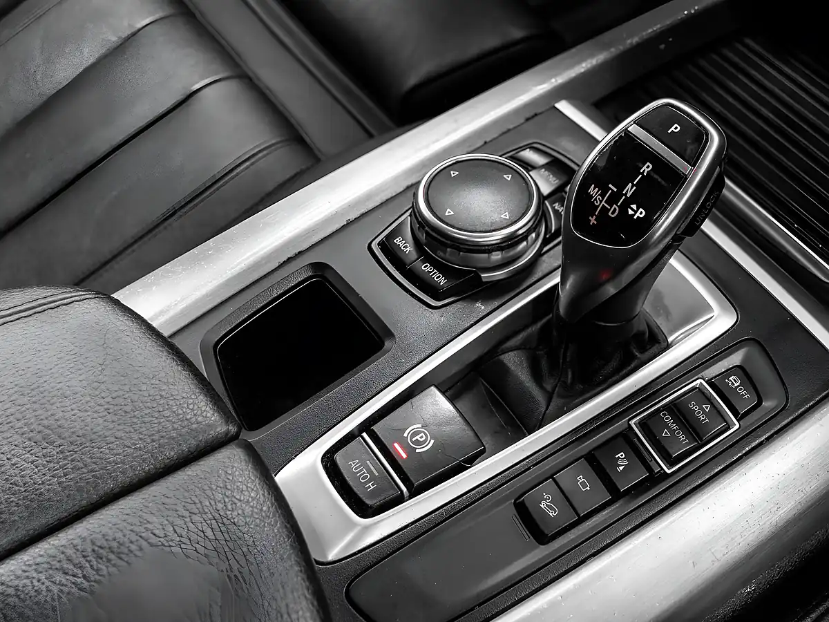 Used 2016 BMW X5 M Sport Sapphire Black - Interior and Exterior details 18