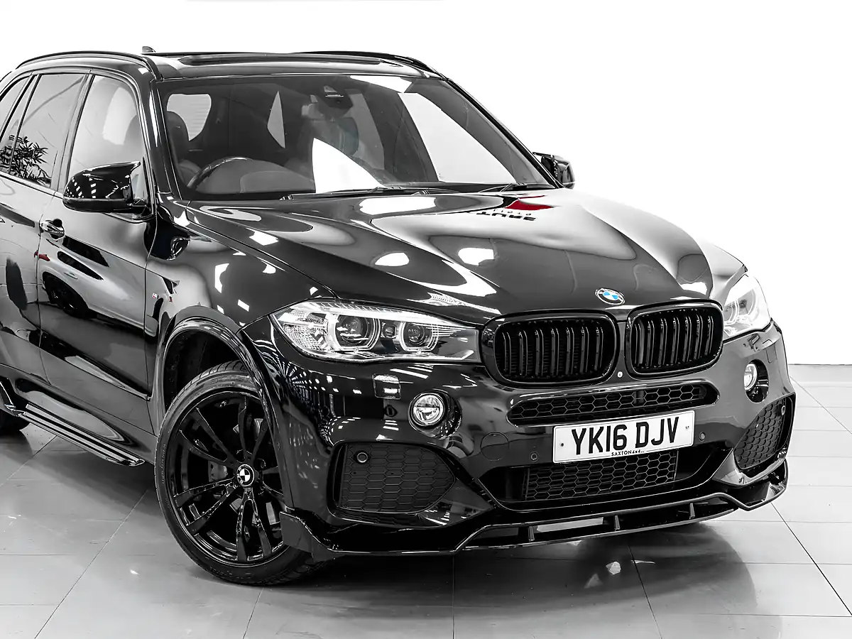 Used 2016 BMW X5 M Sport Sapphire Black - Interior and Exterior details 9