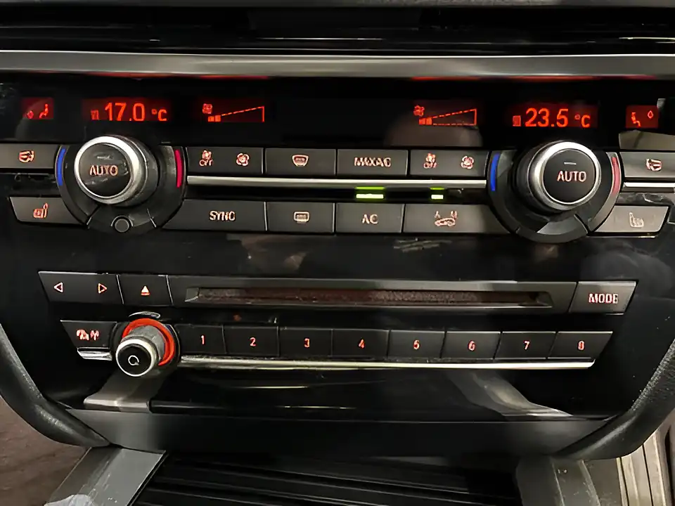 Used 2016 BMW X5 M Sport Silver - Interior and Exterior details 19