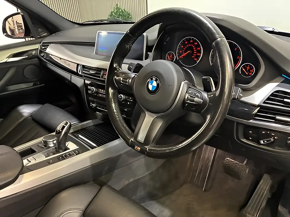Used 2016 BMW X5 M Sport Silver - Interior and Exterior details 3