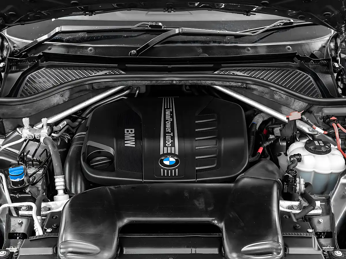 Used 2016 BMW X5 M Sport Space Grey - Interior and Exterior details 16