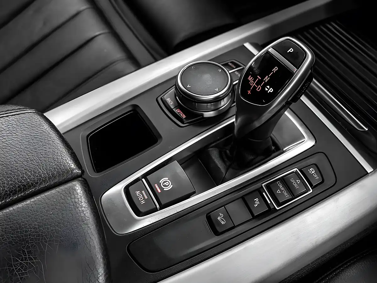 Used 2016 BMW X5 M Sport Space Grey - Interior and Exterior details 18