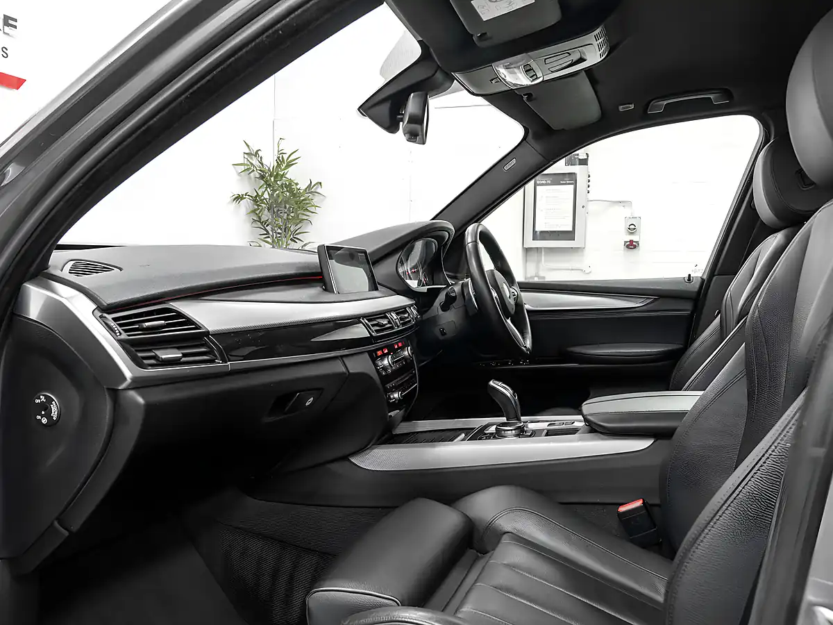 Used 2016 BMW X5 M Sport Space Grey - Interior and Exterior details 13