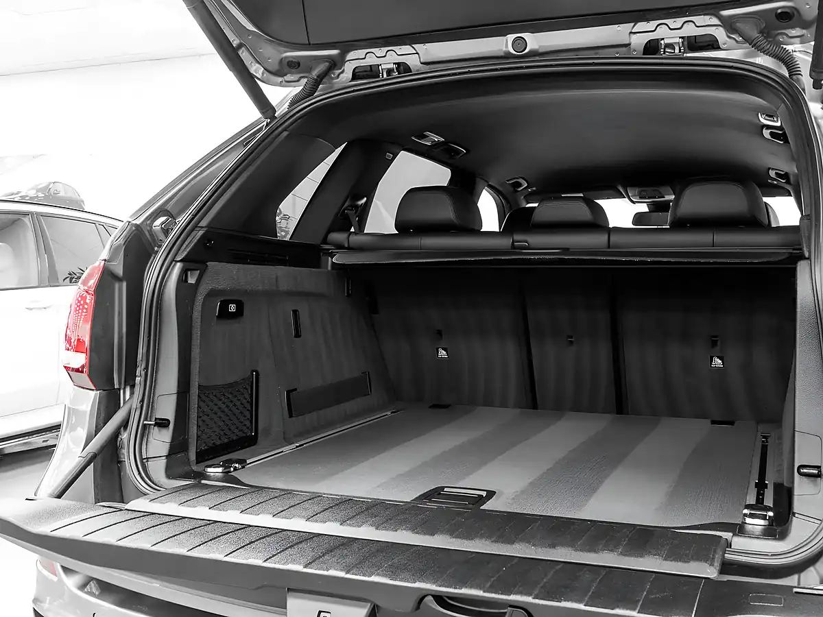 Used 2016 BMW X5 M Sport Space Grey - Interior and Exterior details 16