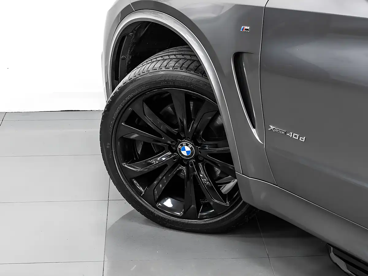 Used 2016 BMW X5 M Sport Space Grey - Interior and Exterior details 10