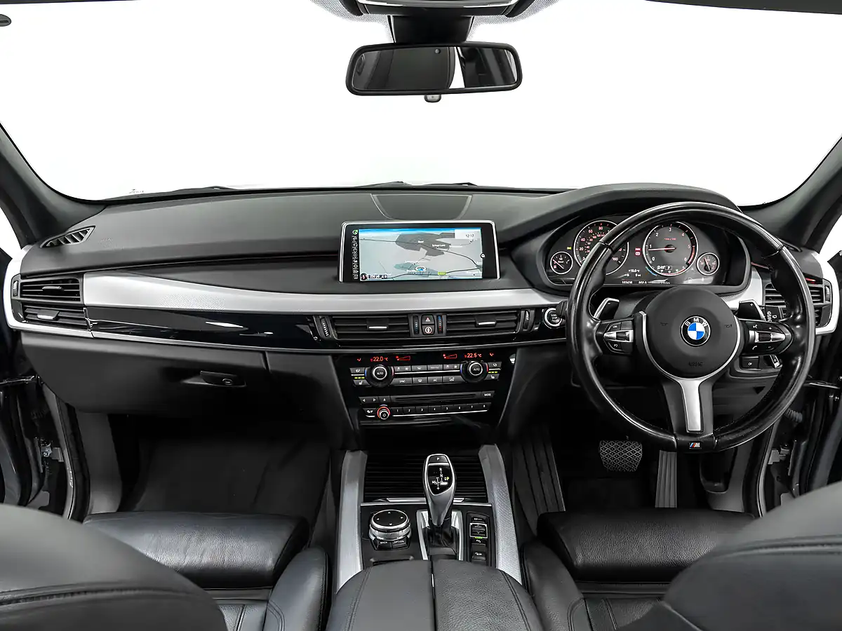 Used 2016 BMW X5 M Sport Space Grey - Interior and Exterior details 12