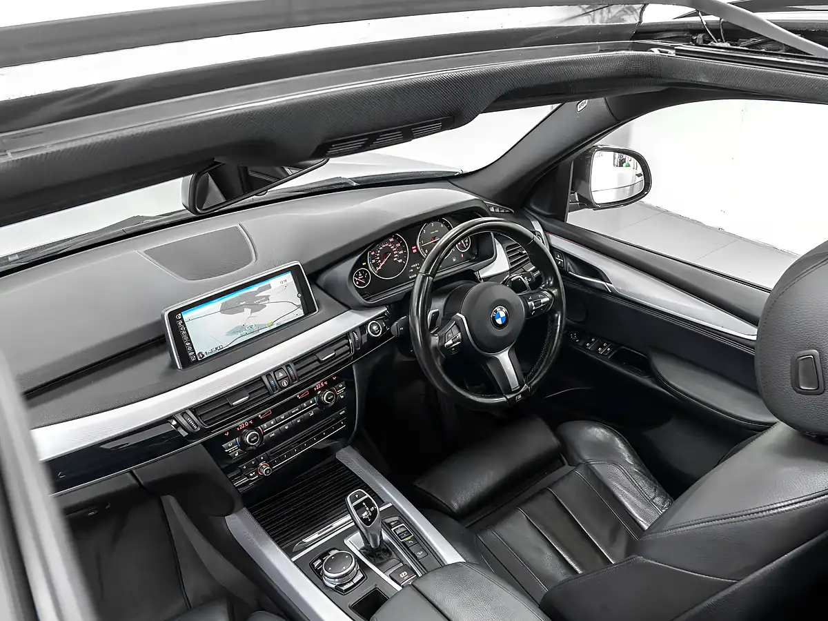 Used 2016 BMW X5 M Sport Space Grey - Interior and Exterior details 13