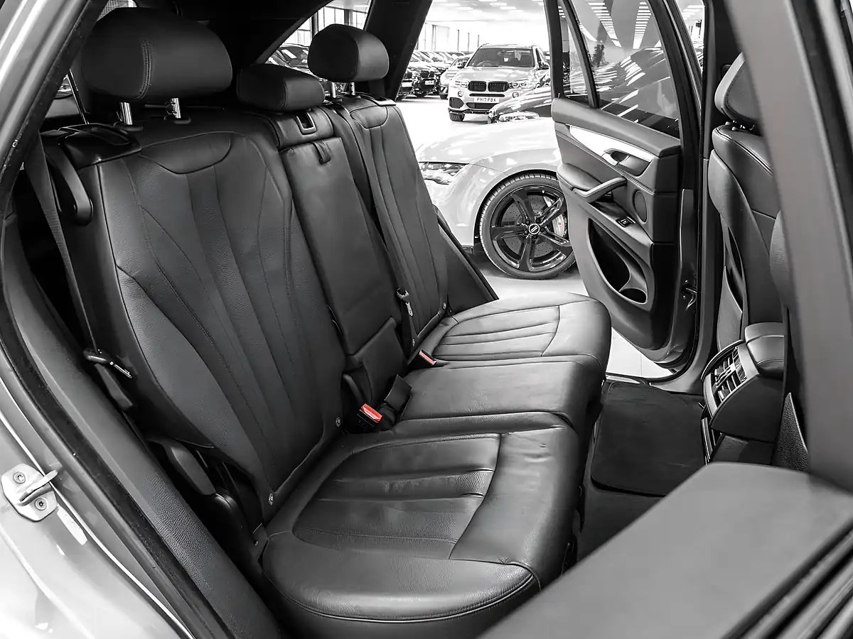 Used 2016 BMW X5 M Sport Space Grey - Interior and Exterior details 14