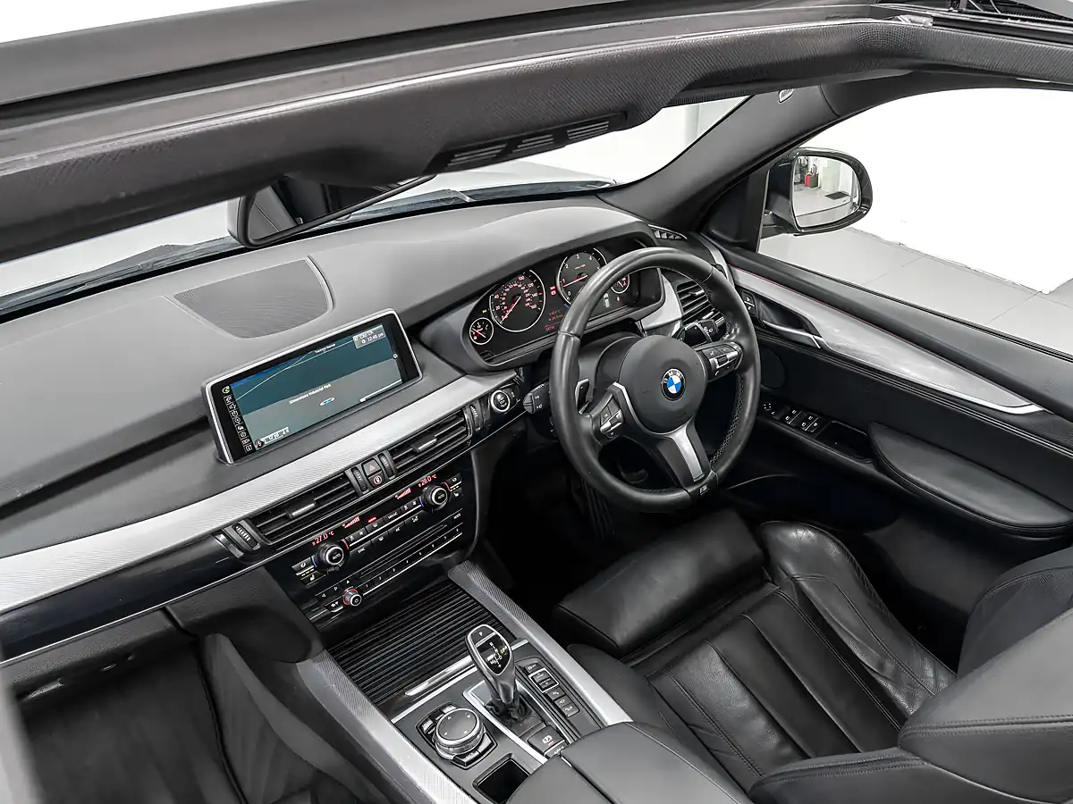 Used 2016 BMW X5 M Sport Space Grey - Interior and Exterior details 13