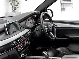 Used 2016 BMW X5 M Sport Space Grey - Interior and Exterior details 17