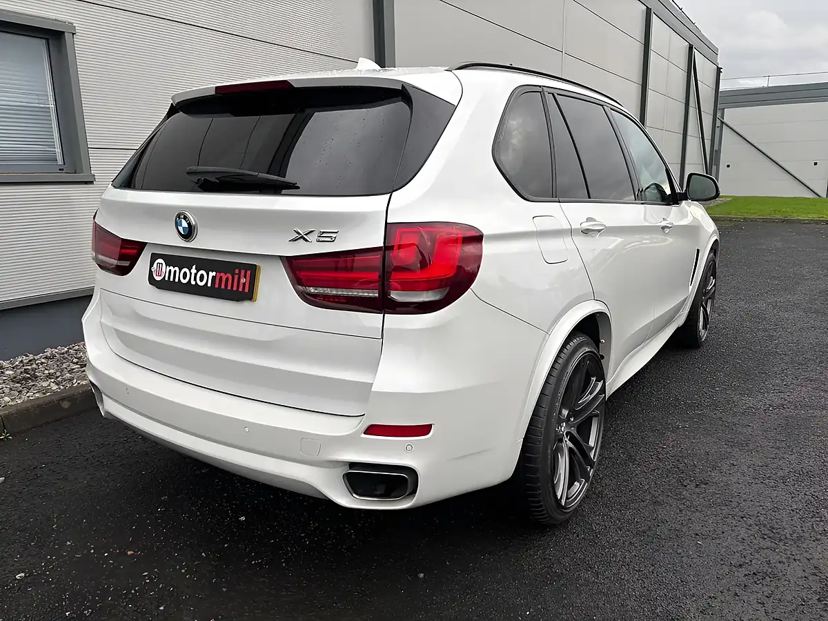 Used 2016 BMW X5 M Sport White - Interior and Exterior details 13