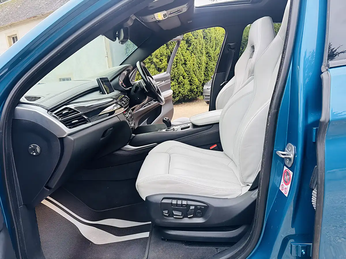 Used 2016 BMW X6 M Long Beach Blue - Interior and Exterior details 10
