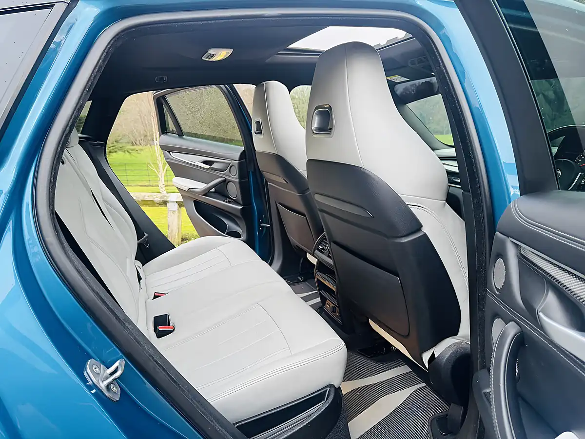 Used 2016 BMW X6 M Long Beach Blue - Interior and Exterior details 13