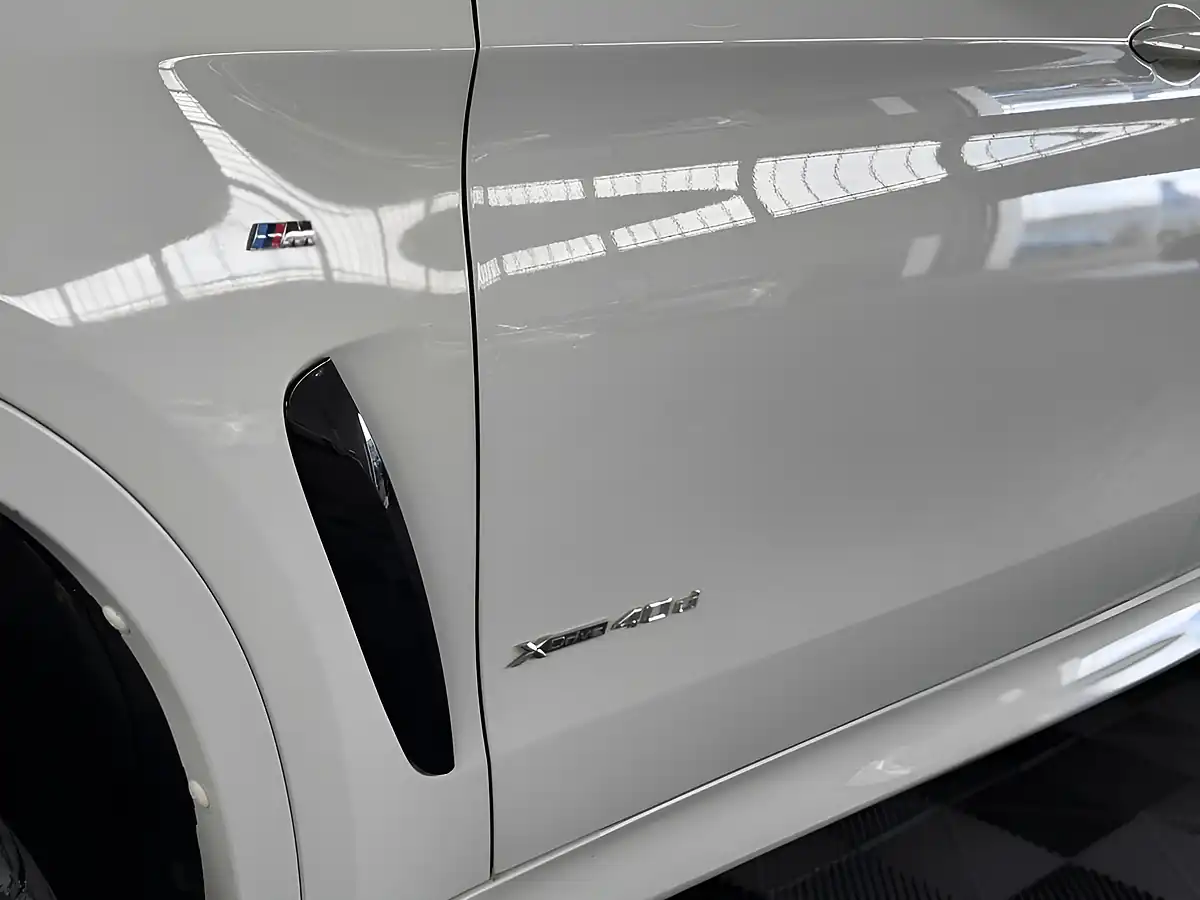 Used 2016 BMW X6 M Sport Alpine White - Interior and Exterior details 13