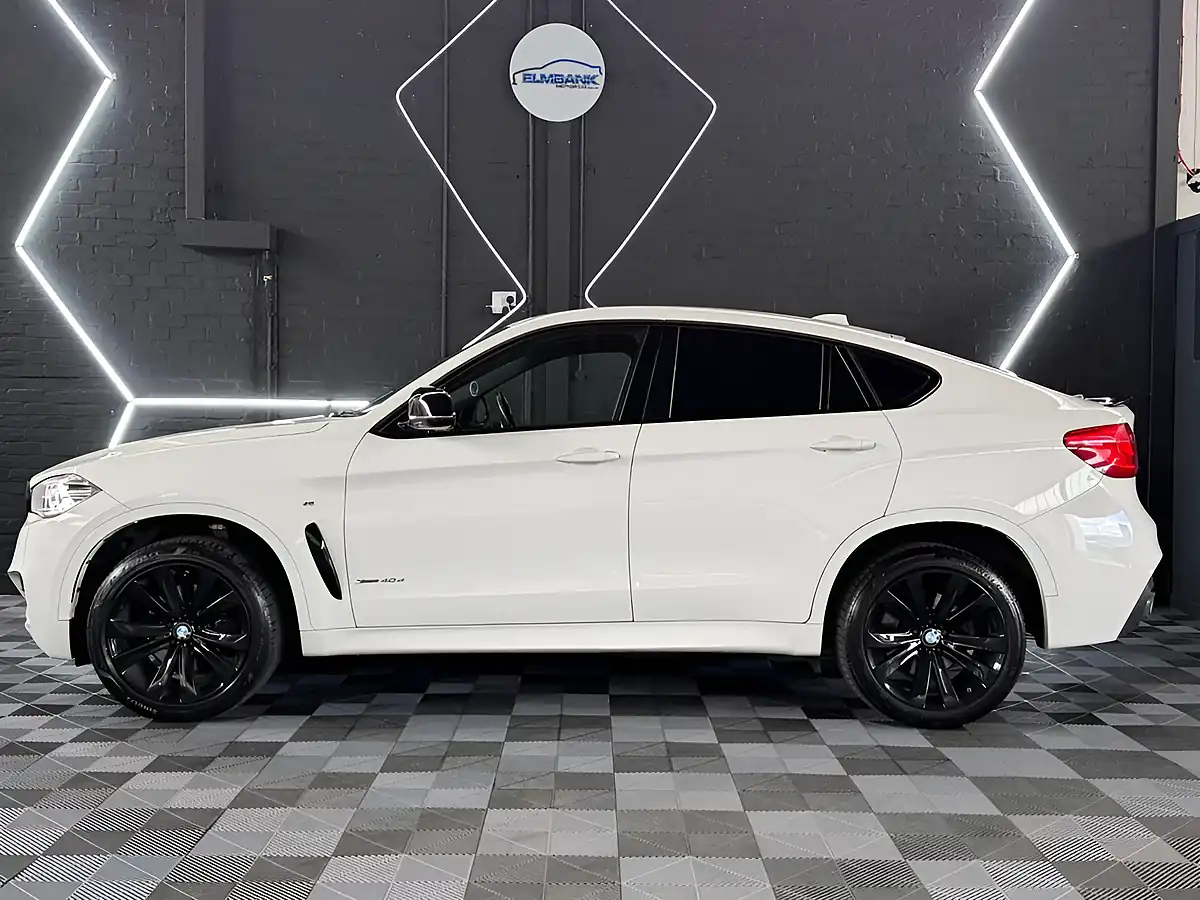 Used 2016 BMW X6 M Sport Alpine White - Interior and Exterior details 3