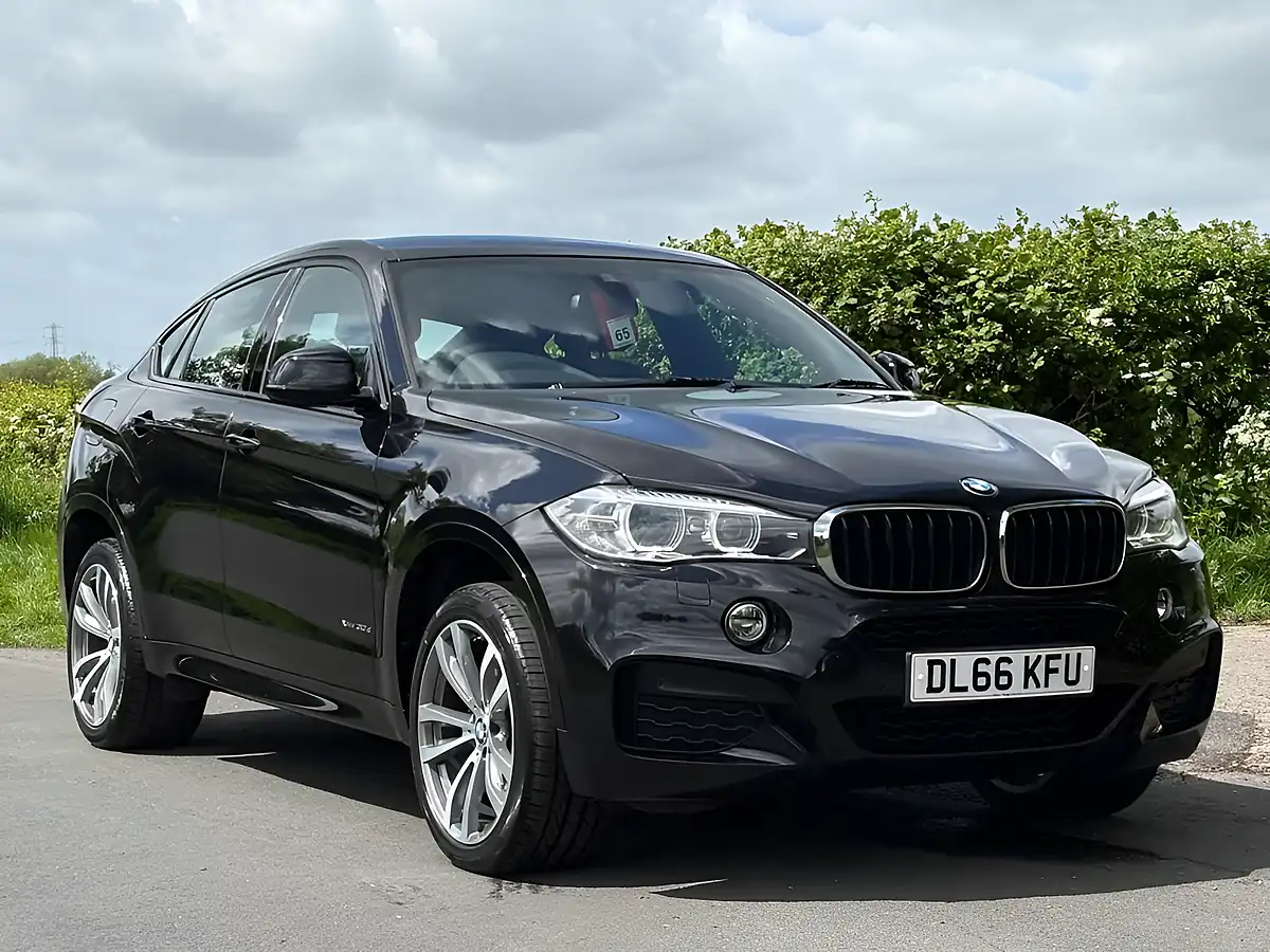 Used 2016 BMW X6 M Sport Black - Front View