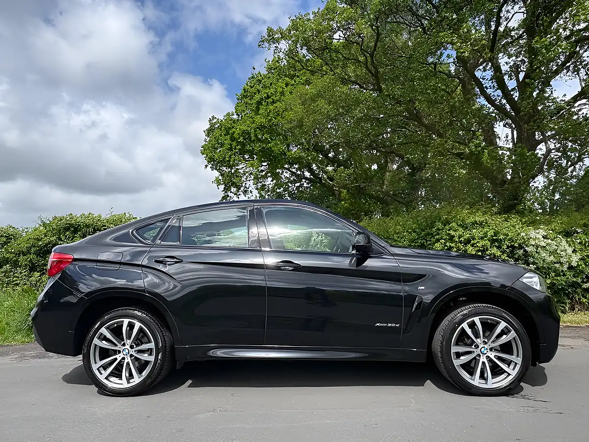 Used 2016 BMW X6 M Sport Black - Interior and Exterior details 5
