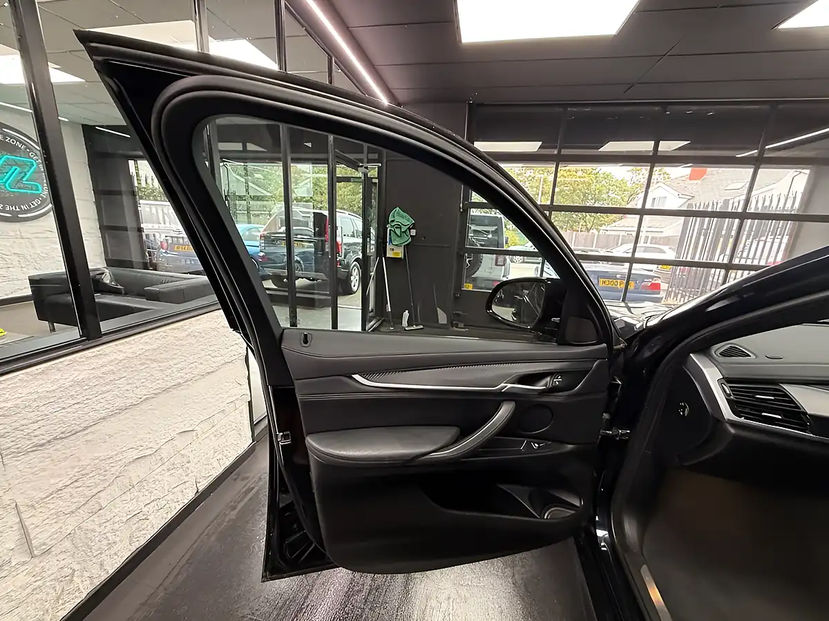 Used 2016 BMW X6 M Sport Black - Interior and Exterior details 20