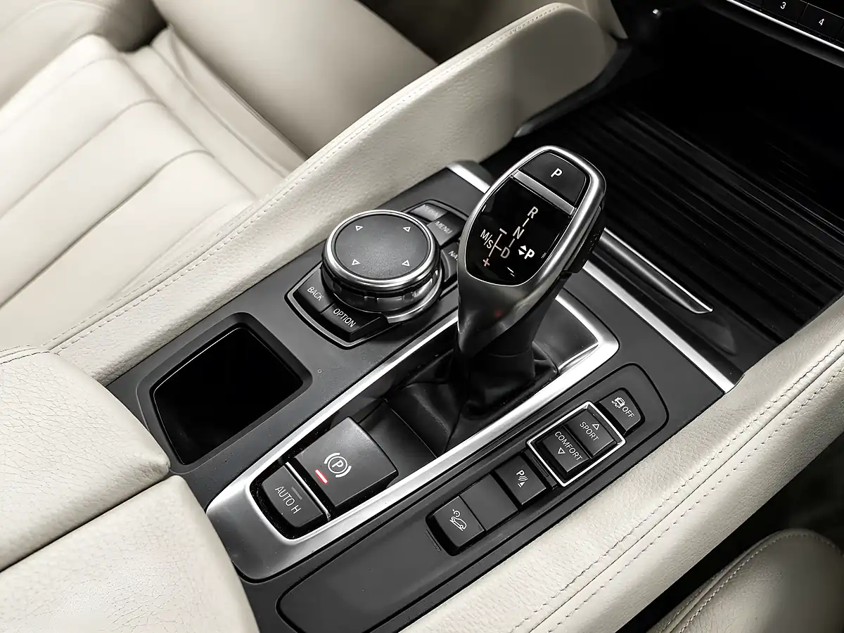 Used 2016 BMW X6 M Sport Black Sapphire - Interior and Exterior details 19