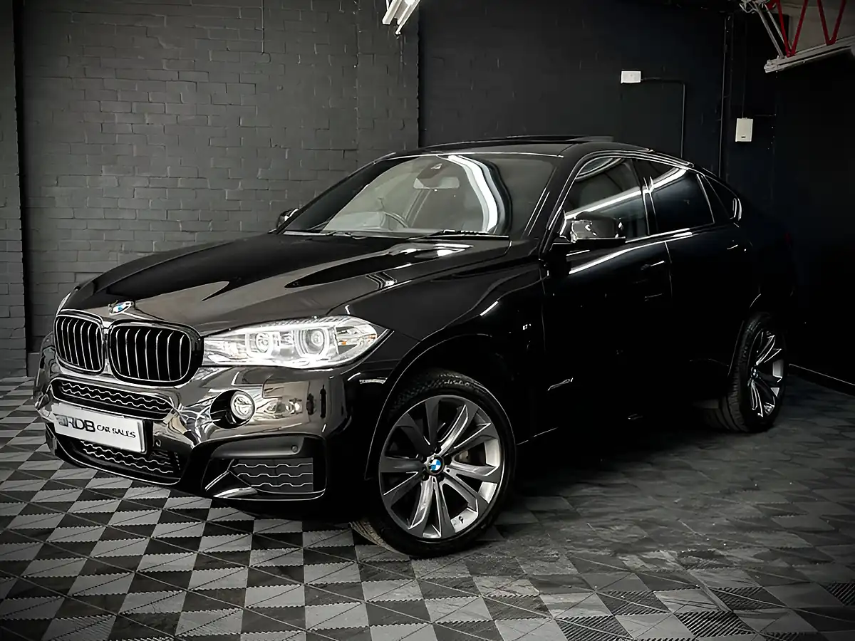 Used 2016 BMW X6 M Sport Black Sapphire Metallic - Front View
